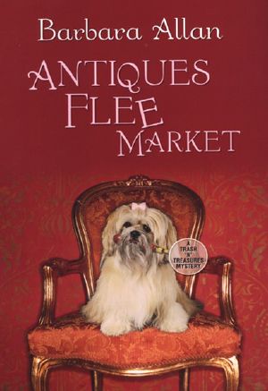 [A Trash 'n' Treasures Mystery 03] • Antiques Flee Market
